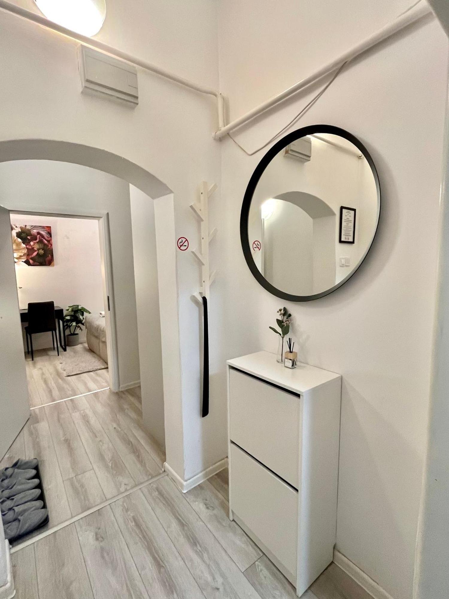 Apartment Robin - Old Town Bratislava Exterior foto